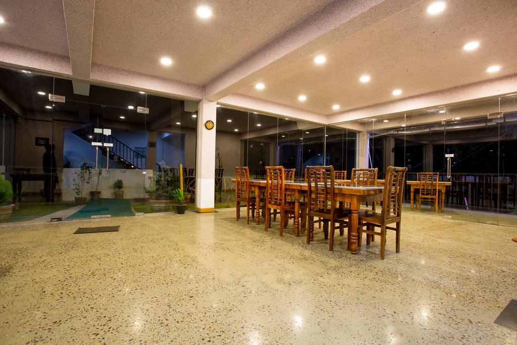The Tenth Hotel Ella Esterno foto